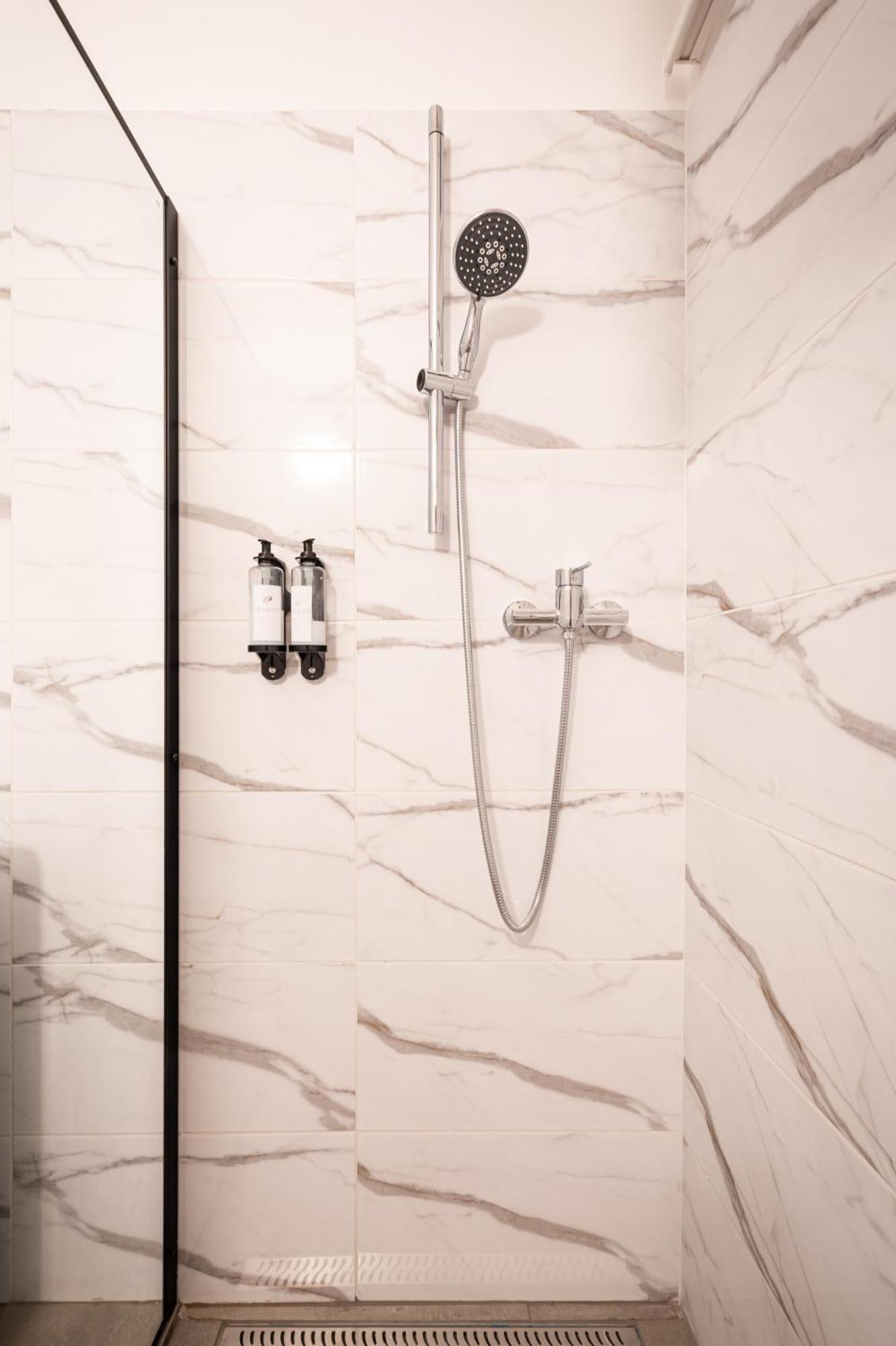 H9- Boutique Apartments, Best Location, By Bqa บูดาเปสต์ ภายนอก รูปภาพ
